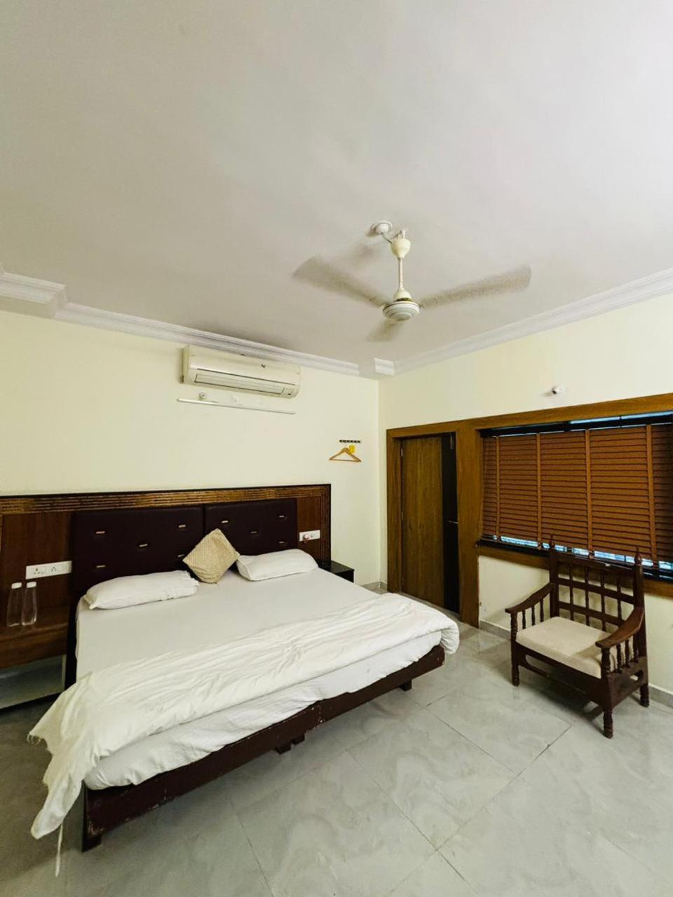 Hotel Royal Palms Nagpur Exterior foto