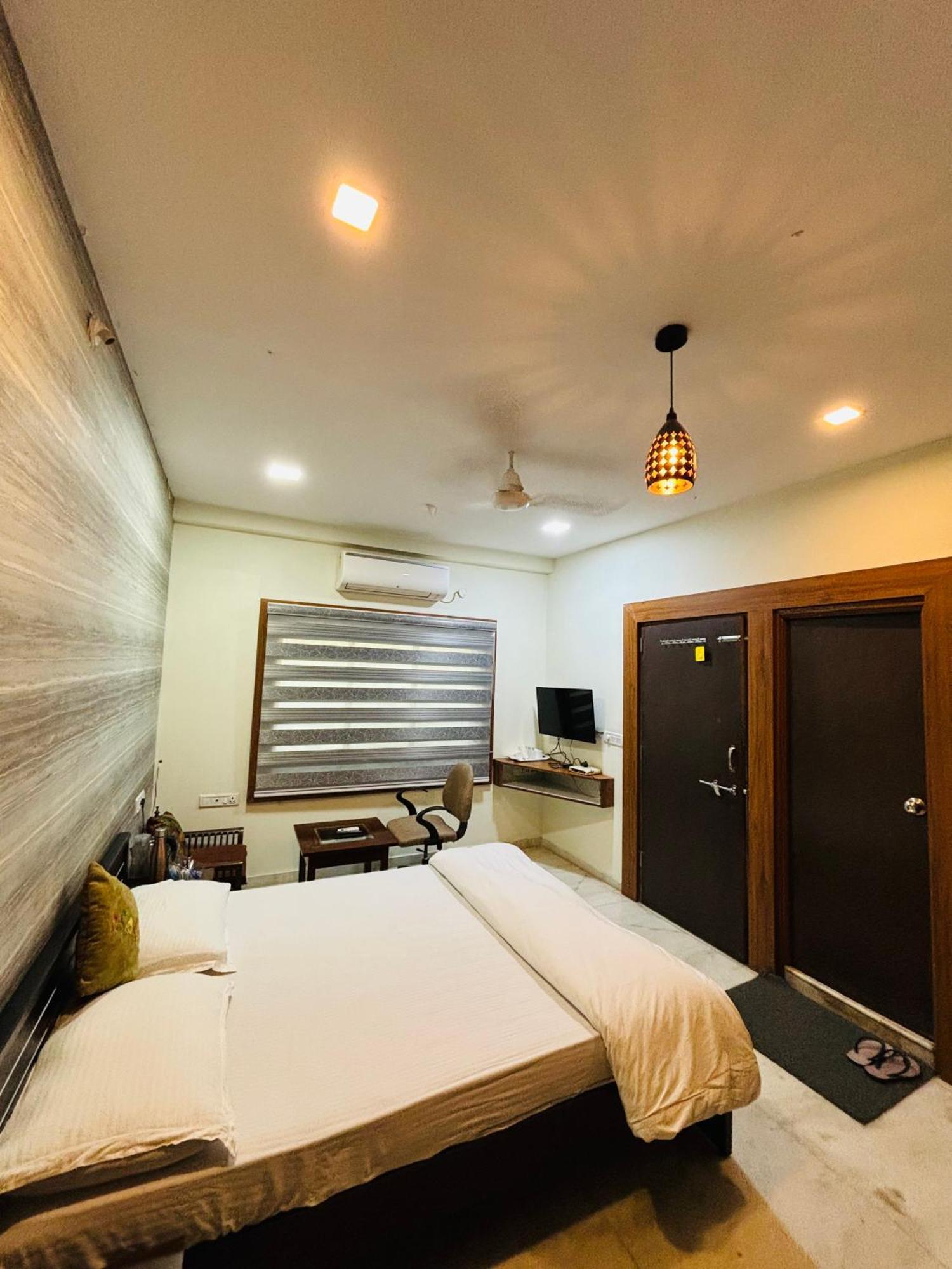 Hotel Royal Palms Nagpur Exterior foto