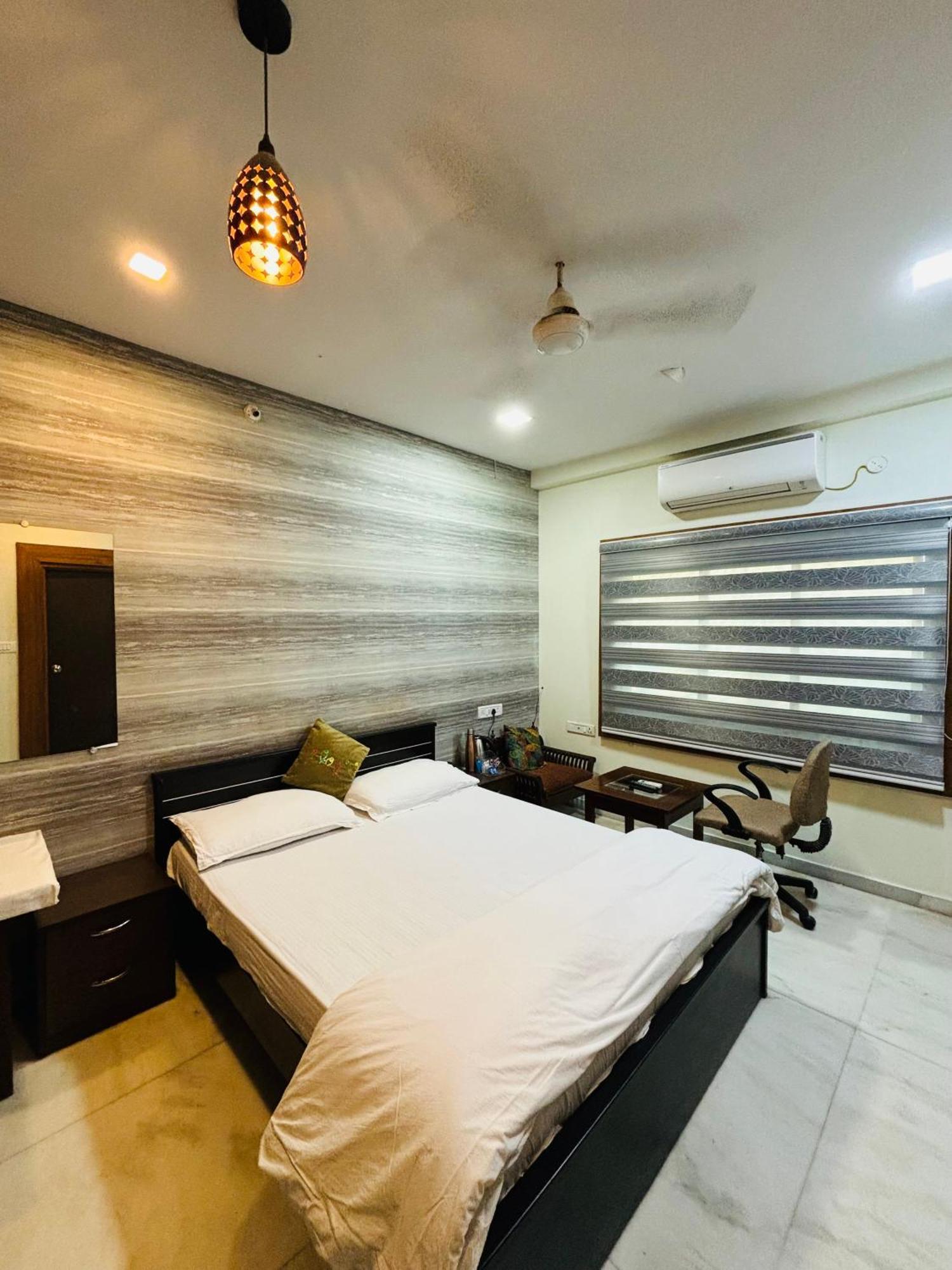 Hotel Royal Palms Nagpur Exterior foto