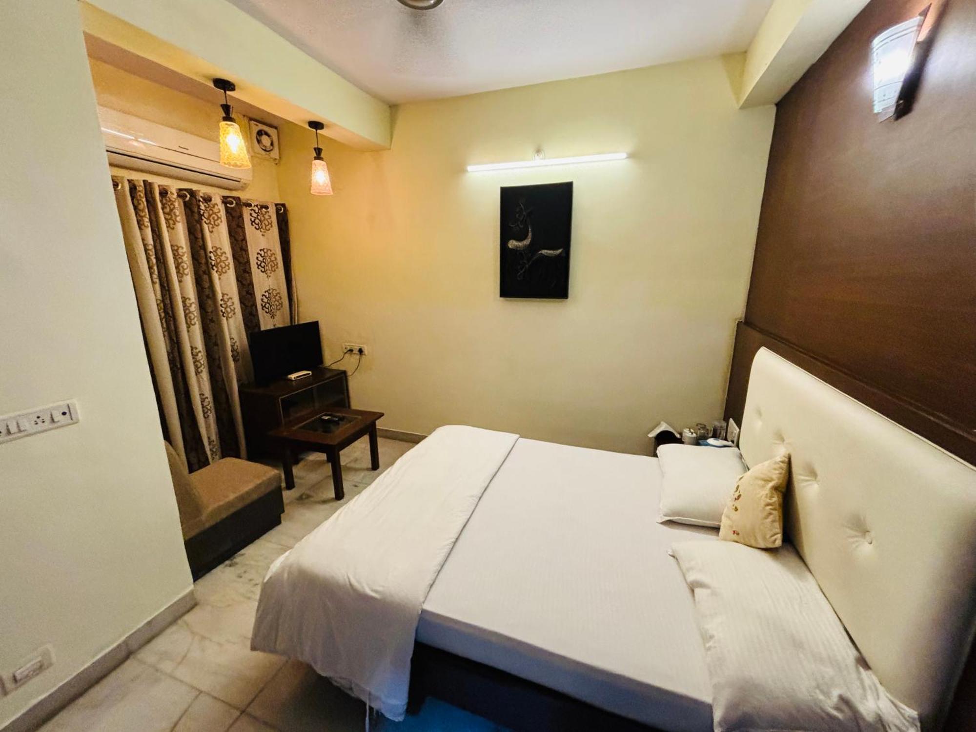 Hotel Royal Palms Nagpur Exterior foto