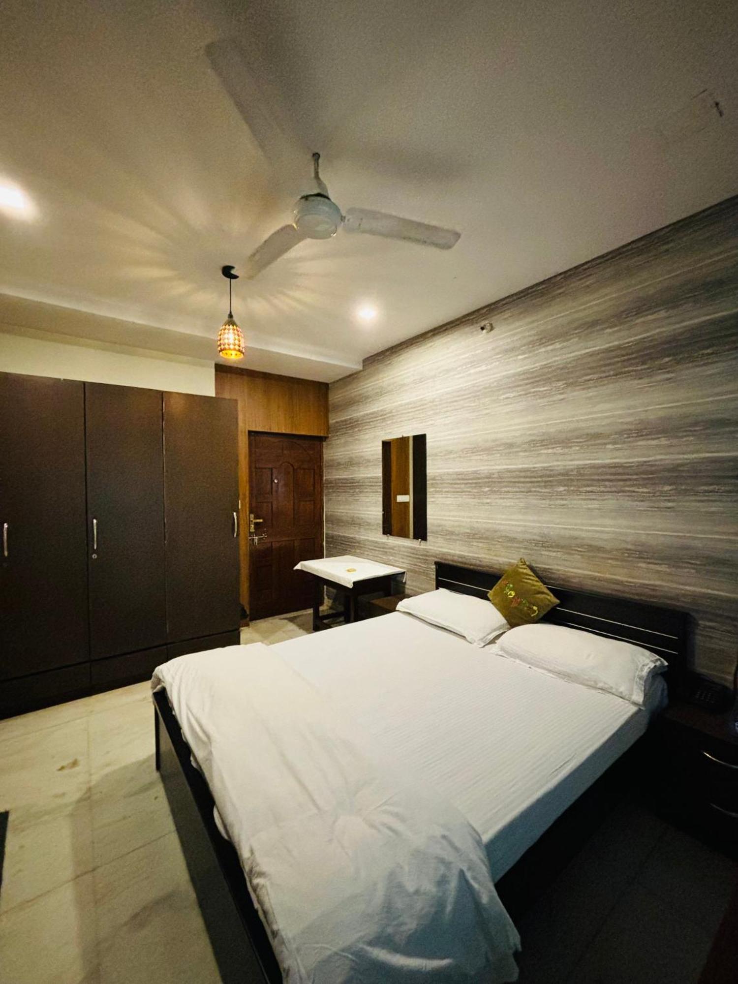 Hotel Royal Palms Nagpur Exterior foto